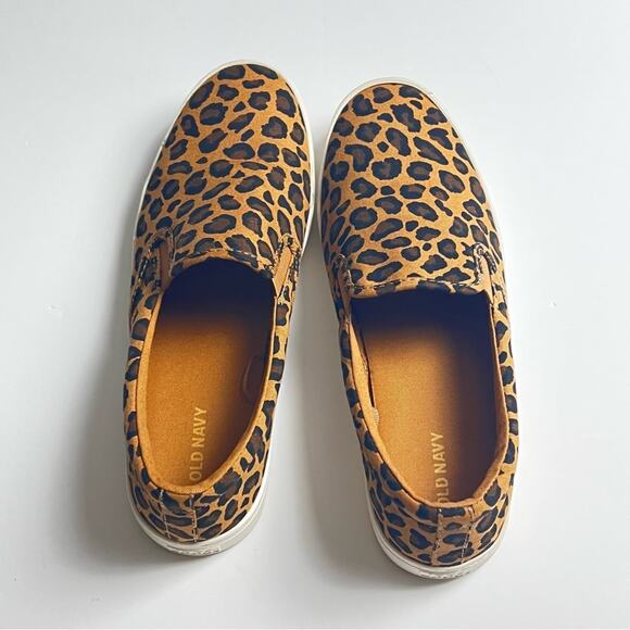 Old Navy Women's Slip On Canvas Animal Print Style Sneakers Sz 8 - Picture 9 of 9